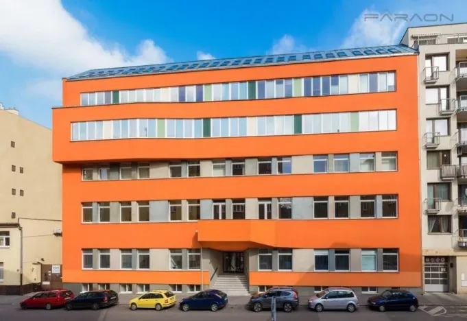 Pronájem kanceláře, Praha - Libeň, Lihovarská, 368 m2