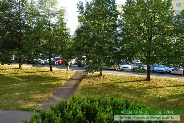 Pronájem bytu 1+1, Praha - Háje, Brechtova, 30 m2