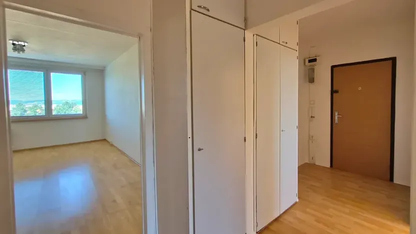 Pronájem bytu 3+1, Praha - Modřany, Vokrojova, 78 m2