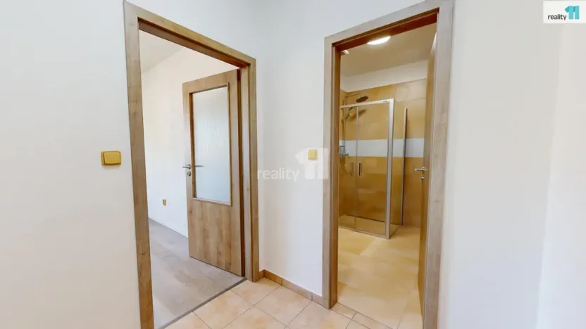 Pronájem bytu 1+kk, Senožaty, 31 m2