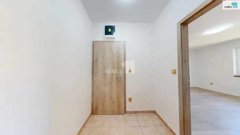 Pronájem bytu 1+kk, Senožaty, 31 m2
