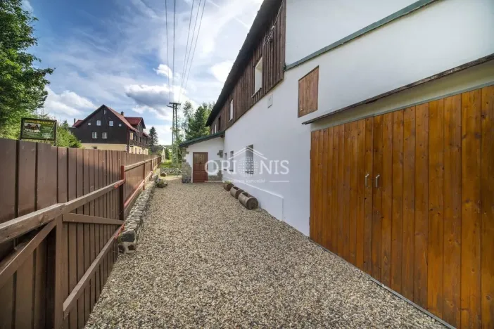 Prodej ubytování, Loučná pod Klínovcem - Háj, 380 m2