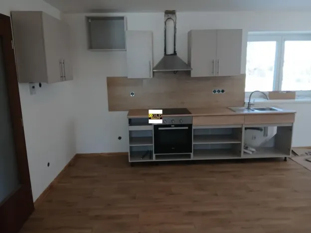 Pronájem rodinného domu, Mlázovice, Novopacká, 80 m2