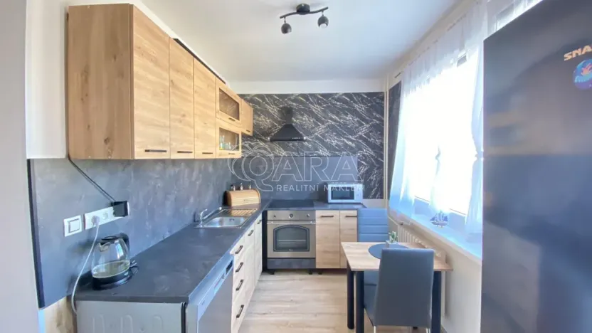 Prodej bytu 2+1, Chomutov, Dřínovská, 61 m2