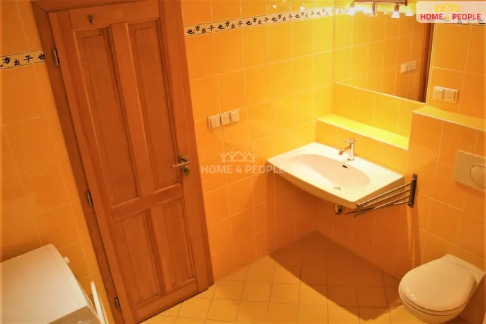 Prodej bytu 2+1, Karlovy Vary, Koptova, 66 m2