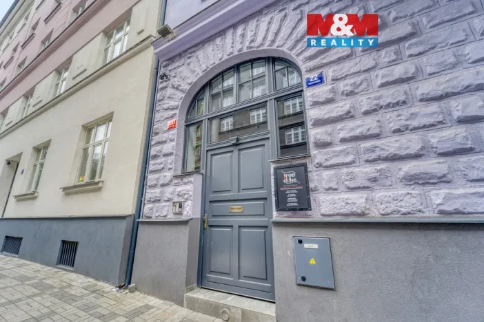 Prodej obchodního prostoru, Karlovy Vary, Foersterova, 952 m2