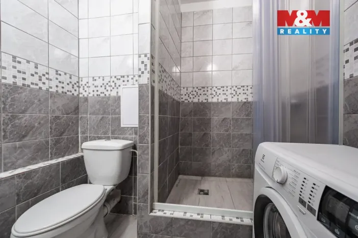 Prodej bytu 1+kk, Bílina, Alšova, 27 m2