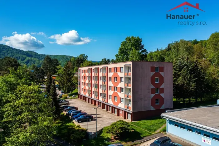 Prodej bytu 3+1, Povrly, Sídliště II, 84 m2