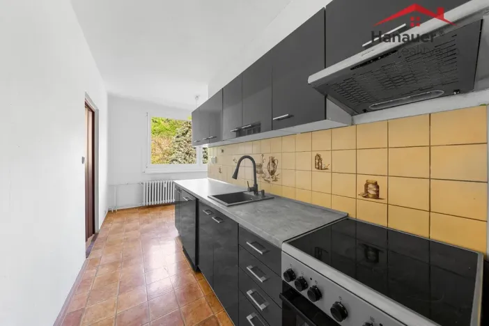 Prodej bytu 3+1, Povrly, Sídliště II, 84 m2