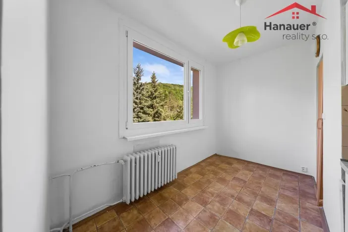 Prodej bytu 3+1, Povrly, Sídliště II, 84 m2