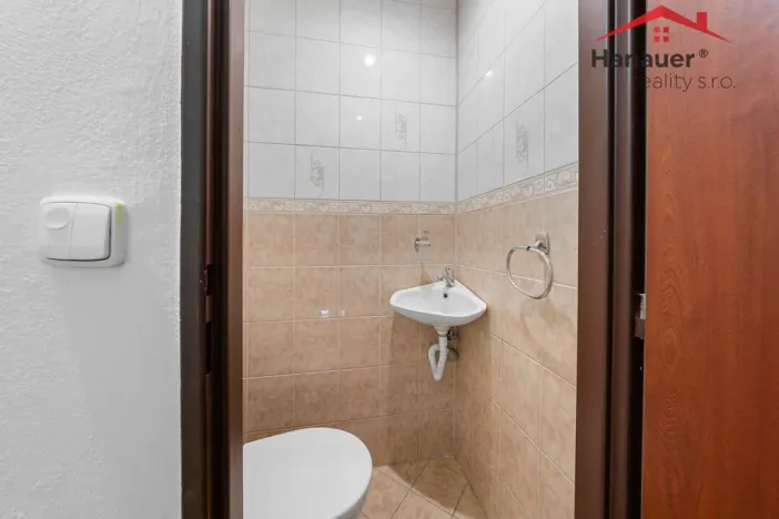 Prodej bytu 3+1, Povrly, Sídliště II, 84 m2