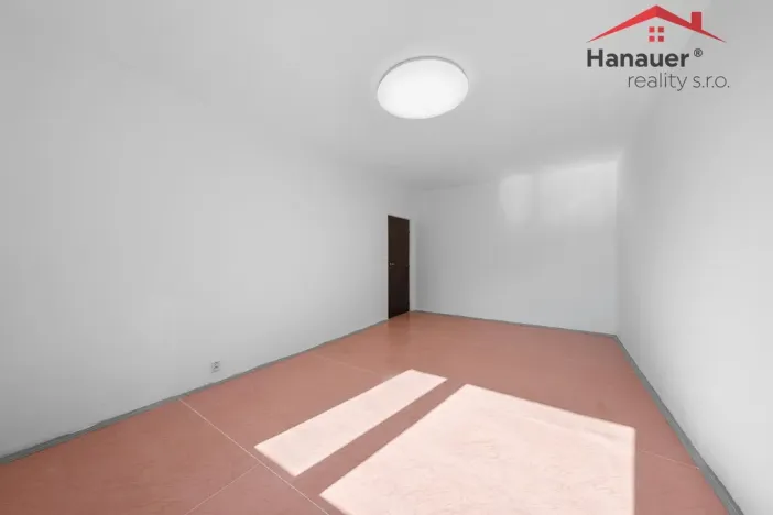 Prodej bytu 3+1, Povrly, Sídliště II, 84 m2