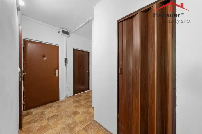 Prodej bytu 3+1, Povrly, Sídliště II, 84 m2