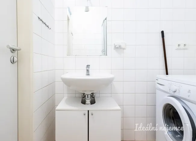 Pronájem bytu 2+1, Praha - Žižkov, Jilmová, 54 m2