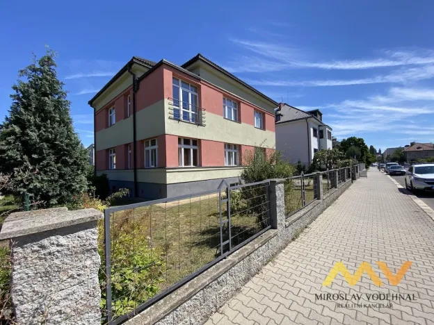 Pronájem bytu 2+kk, Hradec Králové - Pražské Předměstí, Nerudova, 65 m2