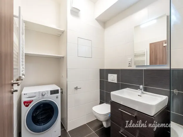Pronájem bytu 1+kk, Praha - Čakovice, Bermanova, 33 m2