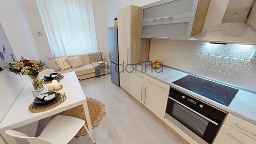 Pronájem bytu 1+1, Praha, Prvního pluku, 48 m2