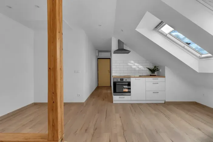 Pronájem bytu 1+kk, Hradec Králové, Dykova, 23 m2