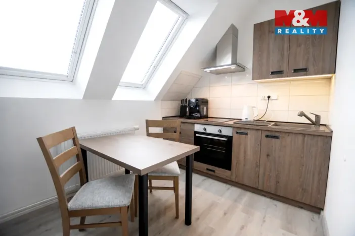 Pronájem bytu 1+1, Radvanice, 36 m2