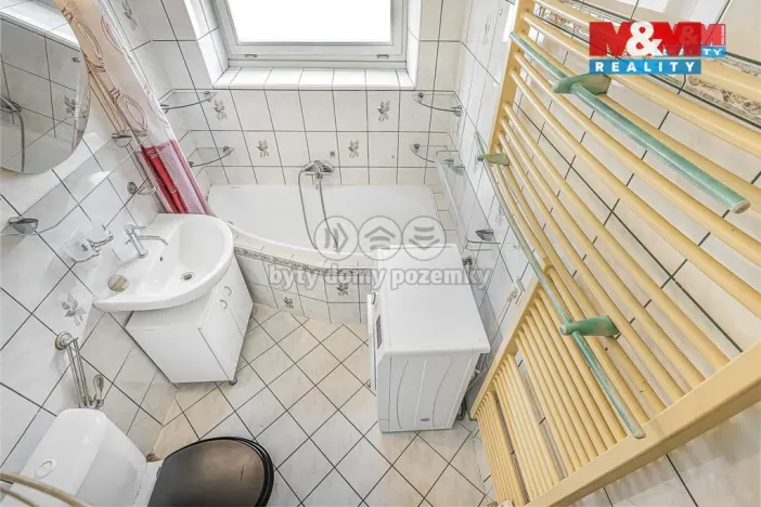 Pronájem bytu 2+1, Hradec Králové, Labská kotlina, 56 m2