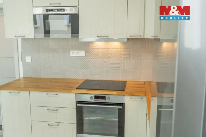 Prodej bytu 2+kk, Kladno, Průchodní, 48 m2
