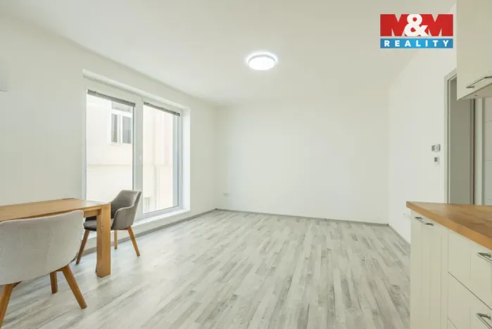 Prodej bytu 2+kk, Kladno, Průchodní, 48 m2