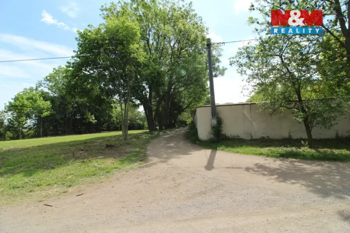 Pronájem zahrady, Přezletice, 300 m2