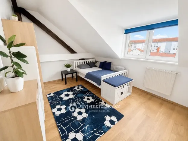 Prodej bytu 2+kk, Znojmo, Vídeňská třída, 71 m2