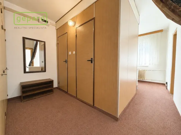Prodej bytu 1+1, Karlovy Vary, Moskevská, 34 m2