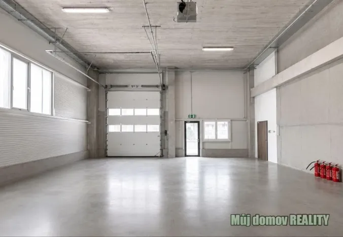 Pronájem skladu, Praha - Hostivař, 580 m2