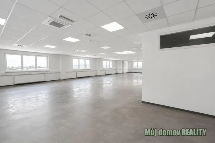 Pronájem skladu, Praha - Hostivař, 580 m2