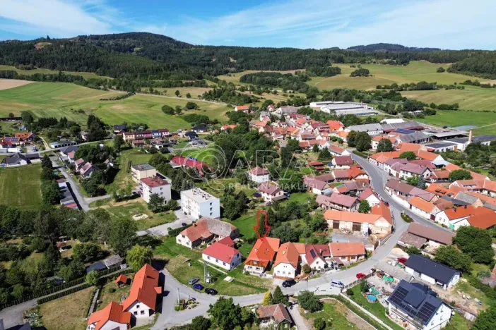 Prodej vícegeneračního domu, Chlumany, 200 m2