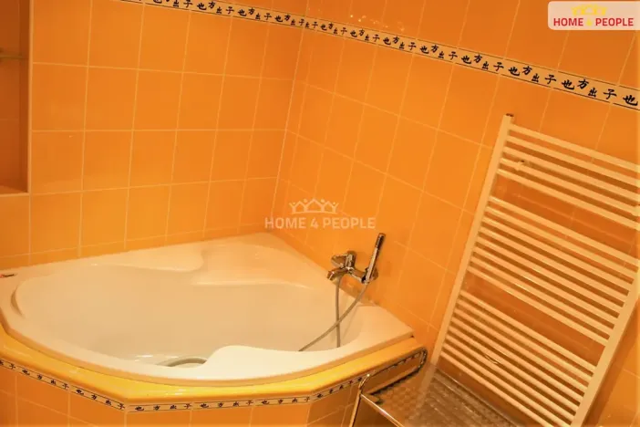 Prodej bytu 2+1, Karlovy Vary, Koptova, 66 m2