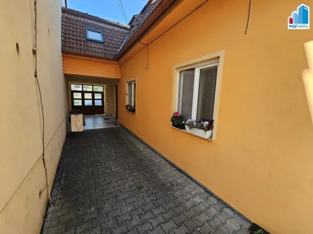 Pronájem bytu 1+kk, Domažlice - Dolejší Předměstí, Dukelská, 32 m2