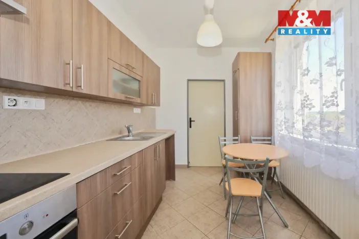 Prodej bytu 3+1, Nadějov, 85 m2