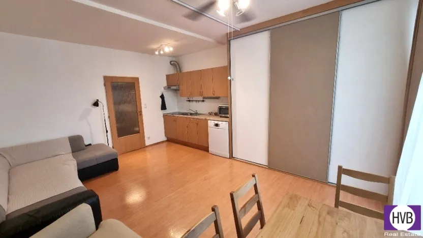 Pronájem bytu 1+kk, Praha - Vysočany, Poděbradská, 33 m2
