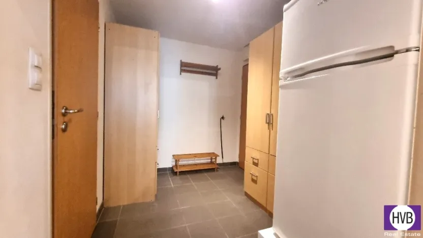 Pronájem bytu 1+kk, Praha - Vysočany, Poděbradská, 33 m2