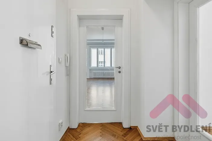 Pronájem bytu 2+1, Praha - Holešovice, U smaltovny, 74 m2