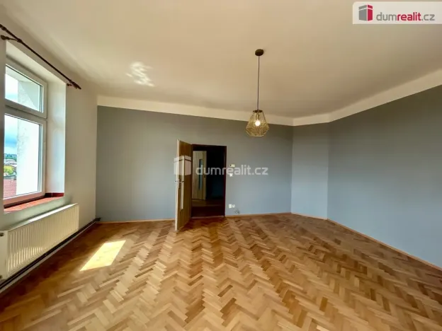 Pronájem bytu 2+1, Kolín - Kolín V, Ovčárecká, 86 m2