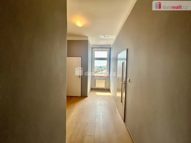 Pronájem bytu 2+1, Kolín - Kolín V, Ovčárecká, 86 m2