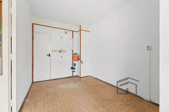 Prodej bytu 3+1, Praha - Vršovice, Uzbecká, 74 m2