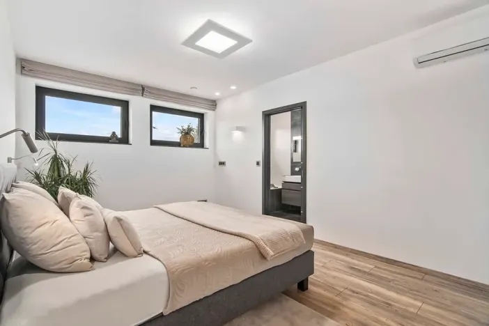 Prodej rodinného domu, Kostelní Lhota, 213 m2