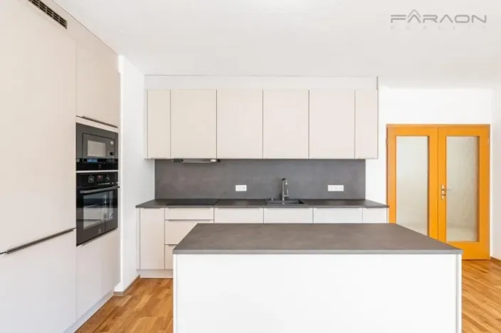Pronájem bytu 4+kk, Praha - Nusle, Mojmírova, 140 m2