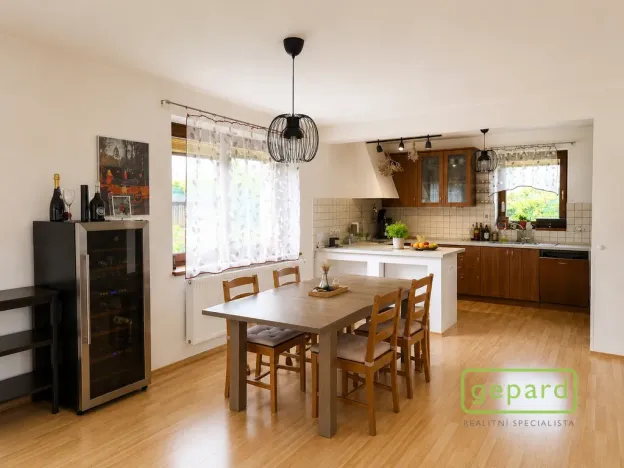 Pronájem rodinného domu, Mníšek pod Brdy, Luční, 150 m2