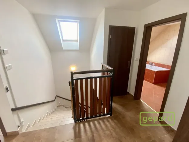 Pronájem rodinného domu, Mníšek pod Brdy, Luční, 150 m2