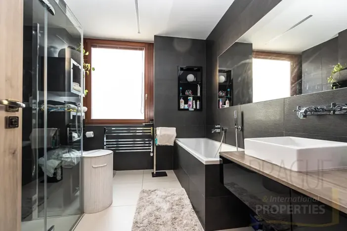 Prodej bytu 5+1, Praha - Vršovice, 180 m2