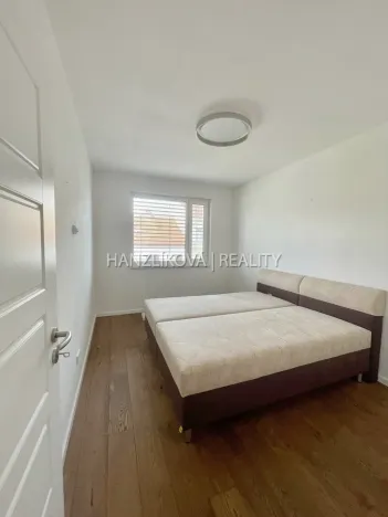 Pronájem bytu 2+kk, České Budějovice - České Budějovice 5, Ledenická, 51 m2
