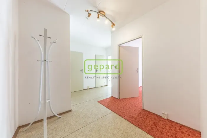 Pronájem bytu 4+1, Praha, U zeleného ptáka, 84 m2