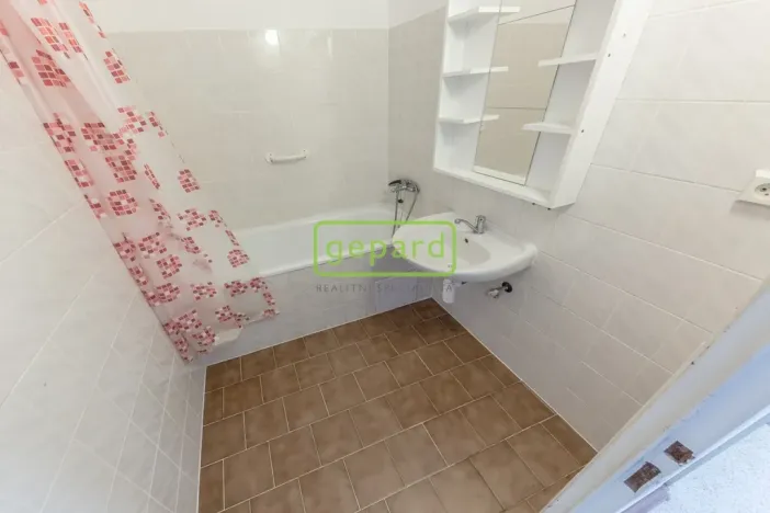 Pronájem bytu 4+1, Praha, U zeleného ptáka, 84 m2