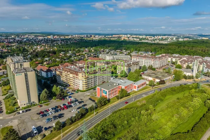 Pronájem bytu 4+1, Praha, U zeleného ptáka, 84 m2